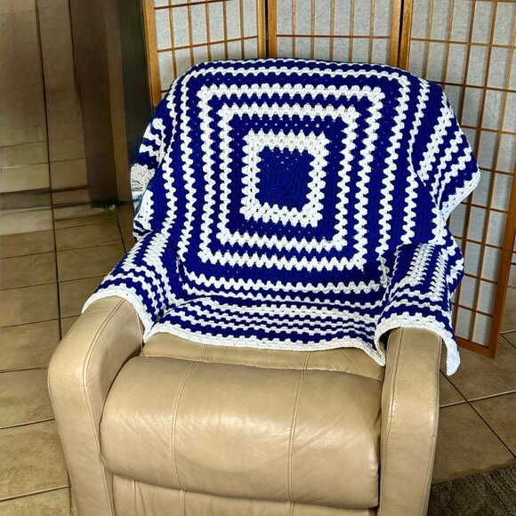 Handmade Crochet Blue White Throw Blanket - Picture 6 of 9